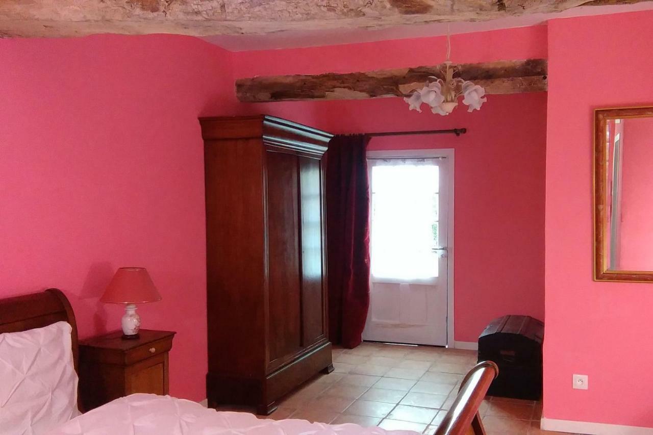 Le Douitel Bed & Breakfast Roncey Luaran gambar